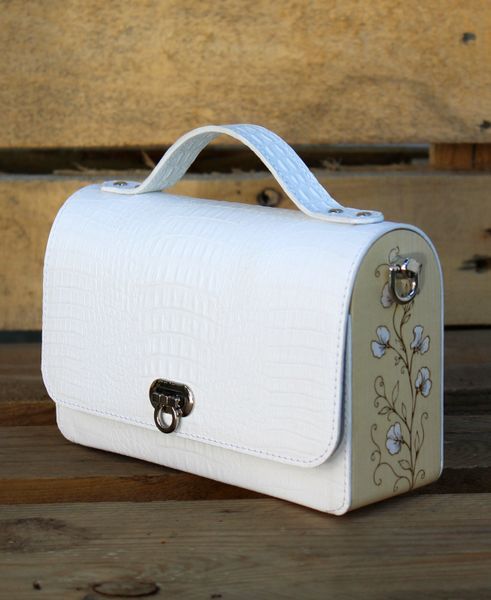 Handmade Structured Leather Bag with Wooden Side Panels White Sweet Pea