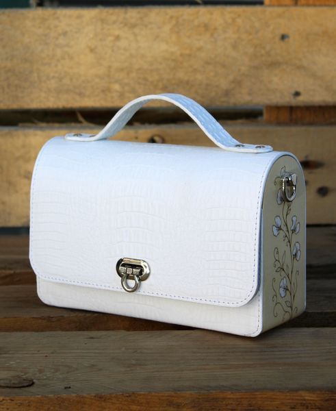 Handmade Structured Leather Bag with Wooden Side Panels White Sweet Pea
