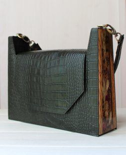 Structured Bag Made of Genuine Leather with Wooden Side Panels and Epoxy Resin D&eacute;cor FRAME ART