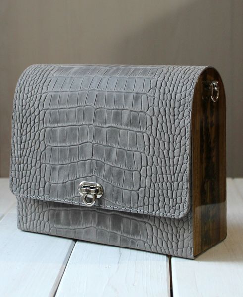 Handmade Genuine Leather Women&rsquo;s Bag with Wooden Side Panels and Lavender LAVENDER WOOD ART